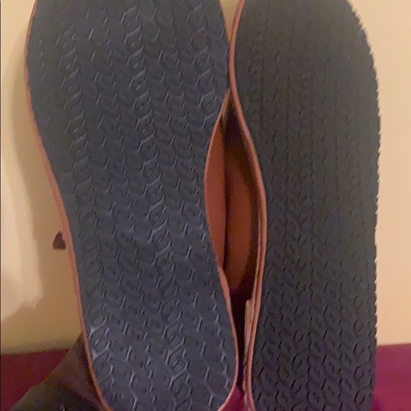 Sandals - Picture 5 of 5